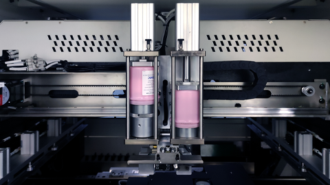 Automatisches Nachfüllsystem für Lotpaste Automatisches Nachfüllsystem für Lotpaste im G-Tera Schablonendrucker – kontinuierliche Versorgung für unterbrechungsfreien Betrieb und gleichmäßige Druckqualität.